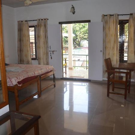 Arya Homestay Bougain Villa Gokarna  Dış mekan fotoğraf
