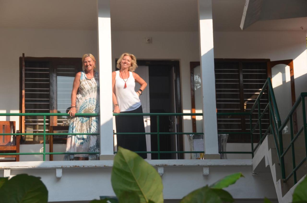 Arya Homestay Bougain Villa Gokarna  Dış mekan fotoğraf