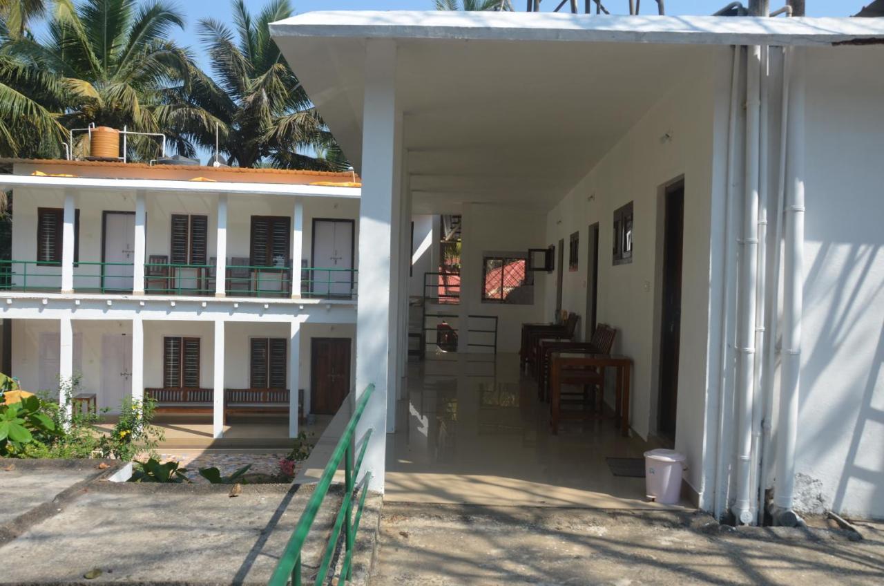 Arya Homestay Bougain Villa Gokarna  Dış mekan fotoğraf