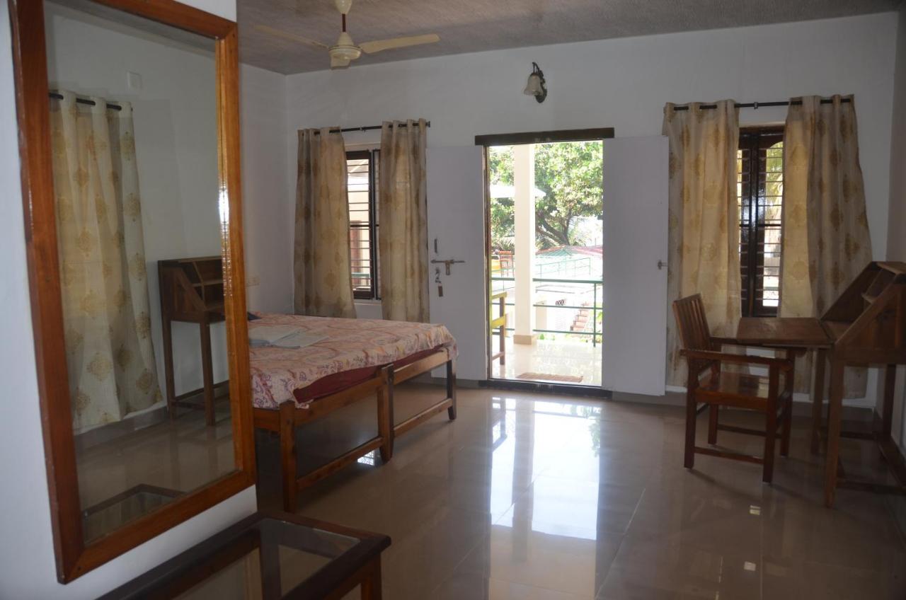 Arya Homestay Bougain Villa Gokarna  Dış mekan fotoğraf