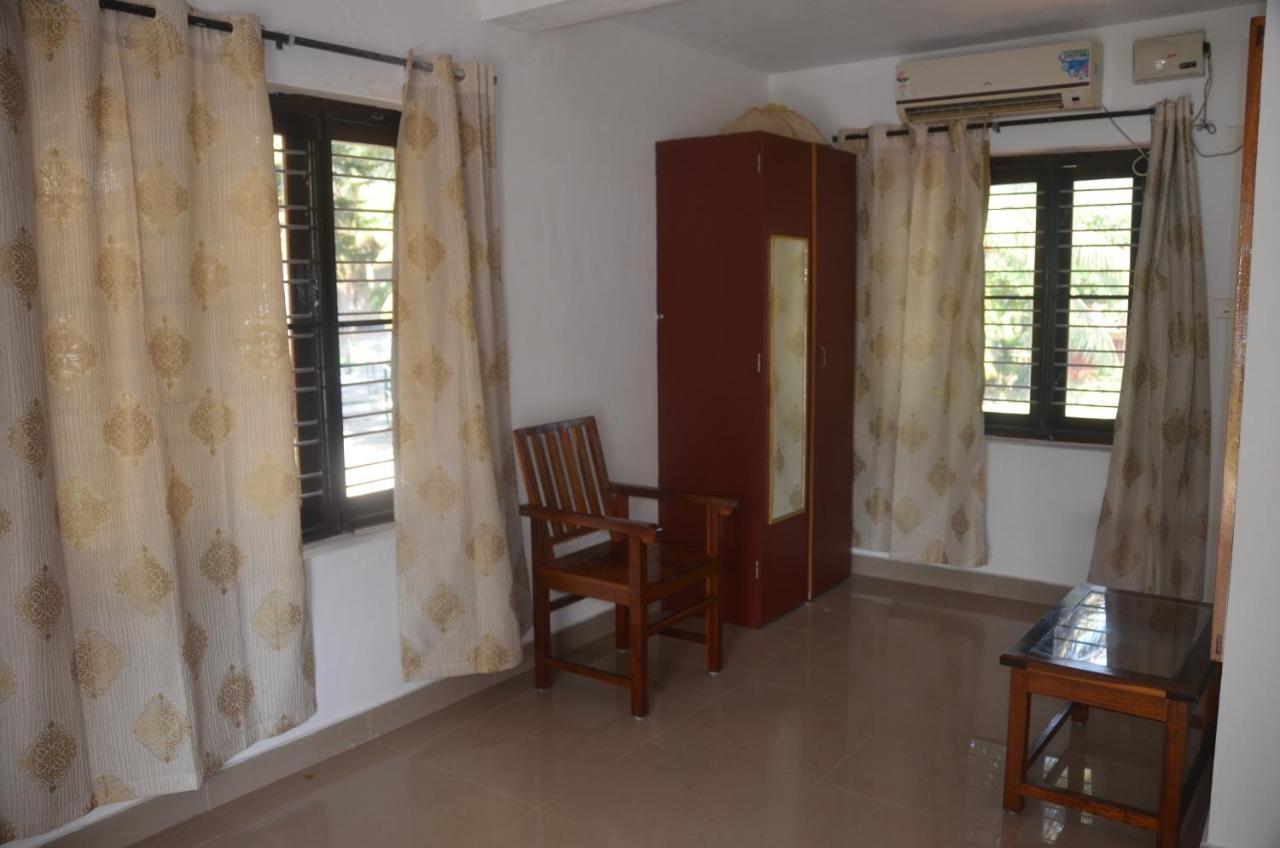 Arya Homestay Bougain Villa Gokarna  Dış mekan fotoğraf