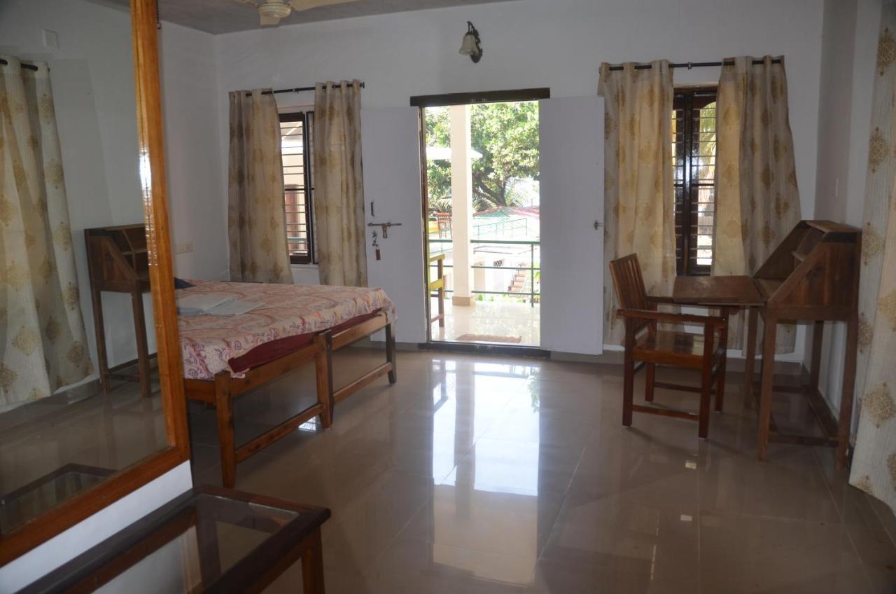 Arya Homestay Bougain Villa Gokarna  Dış mekan fotoğraf
