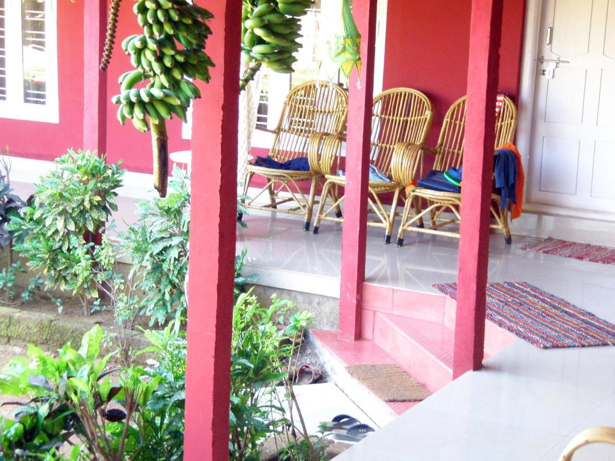 Arya Homestay Bougain Villa Gokarna  Dış mekan fotoğraf