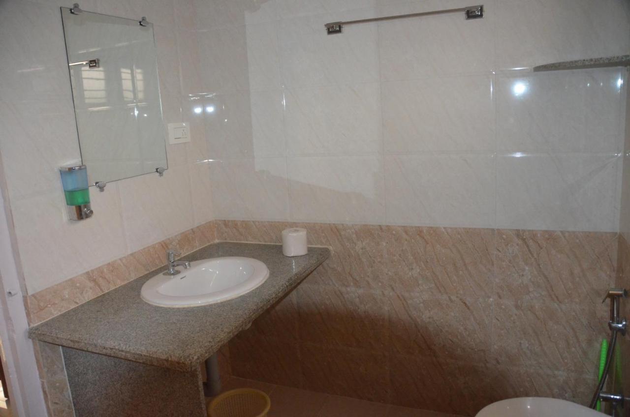 Arya Homestay Bougain Villa Gokarna  Dış mekan fotoğraf